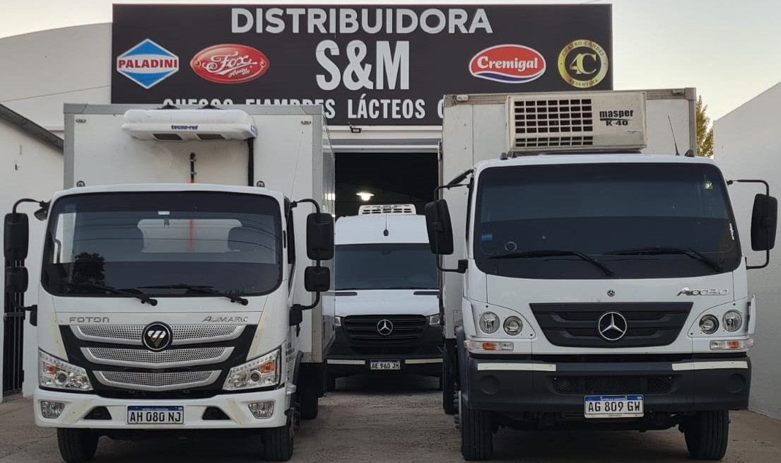 Camiones de Distribuidora S&M